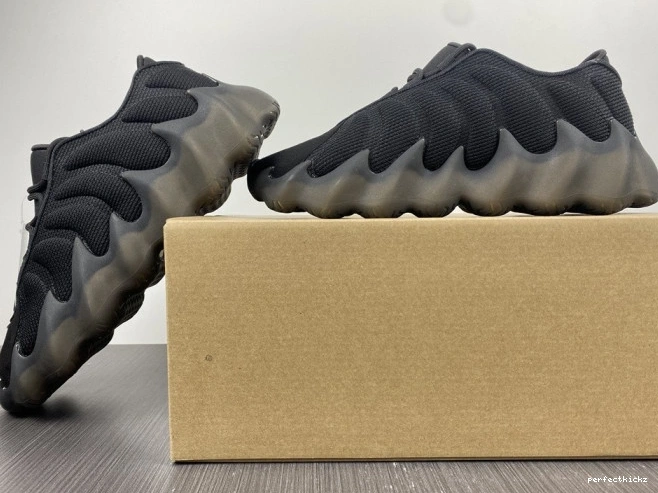 ADIDAS H68032 YEEZY 400 0714
